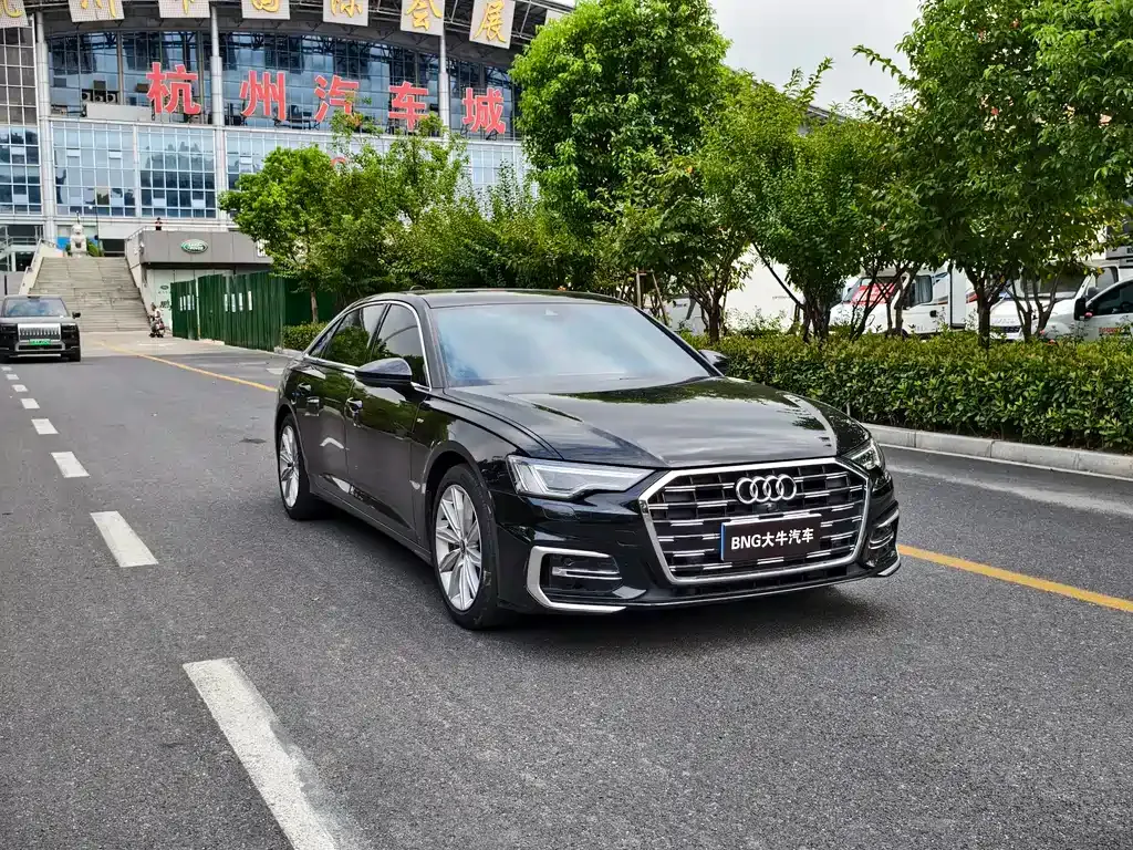 Audi A6L — фото 7