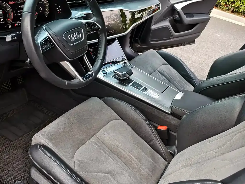 Audi A6L — фото 4