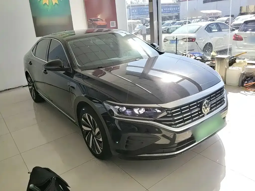 Volkswagen Passat — фото 6