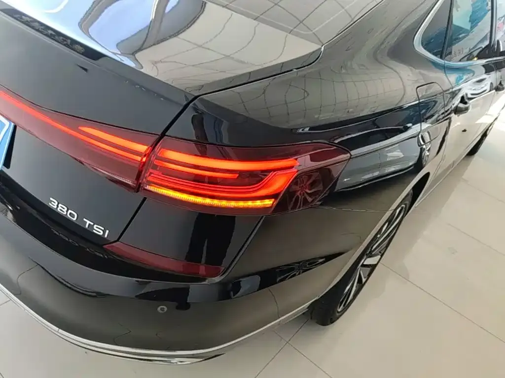 Volkswagen Passat — фото 3