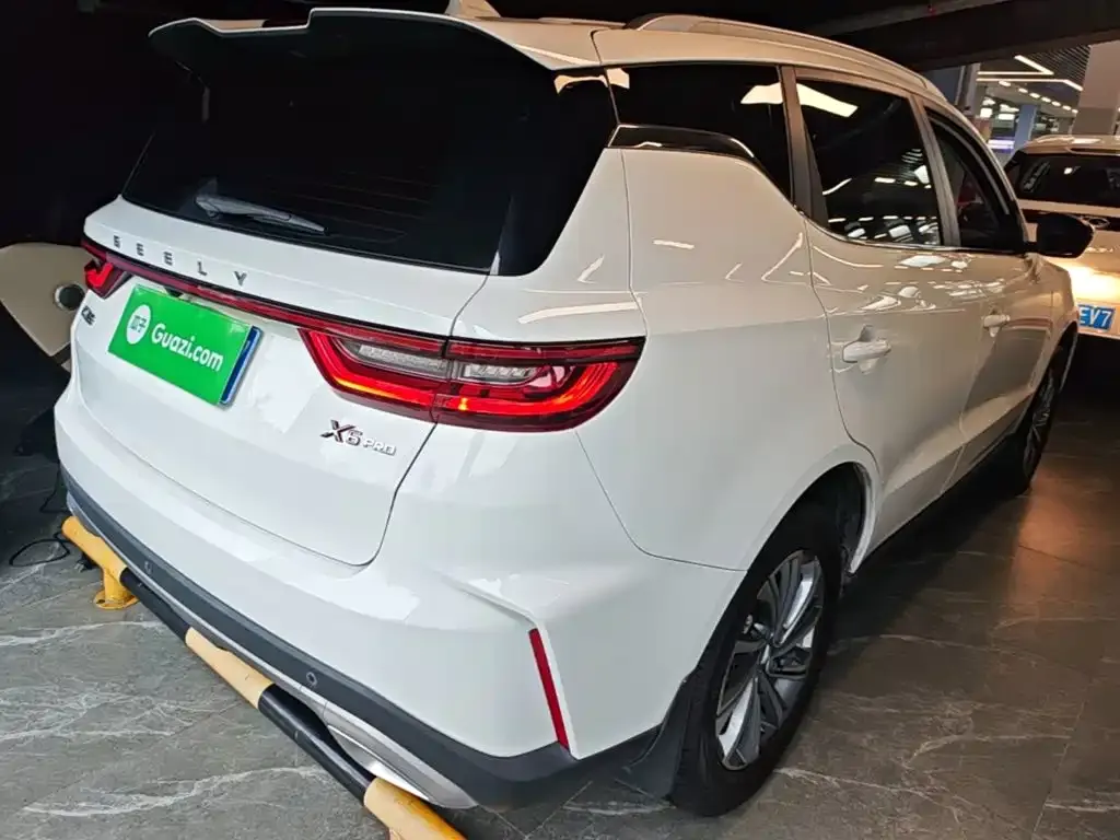 Geely Vision X6 — фото 4