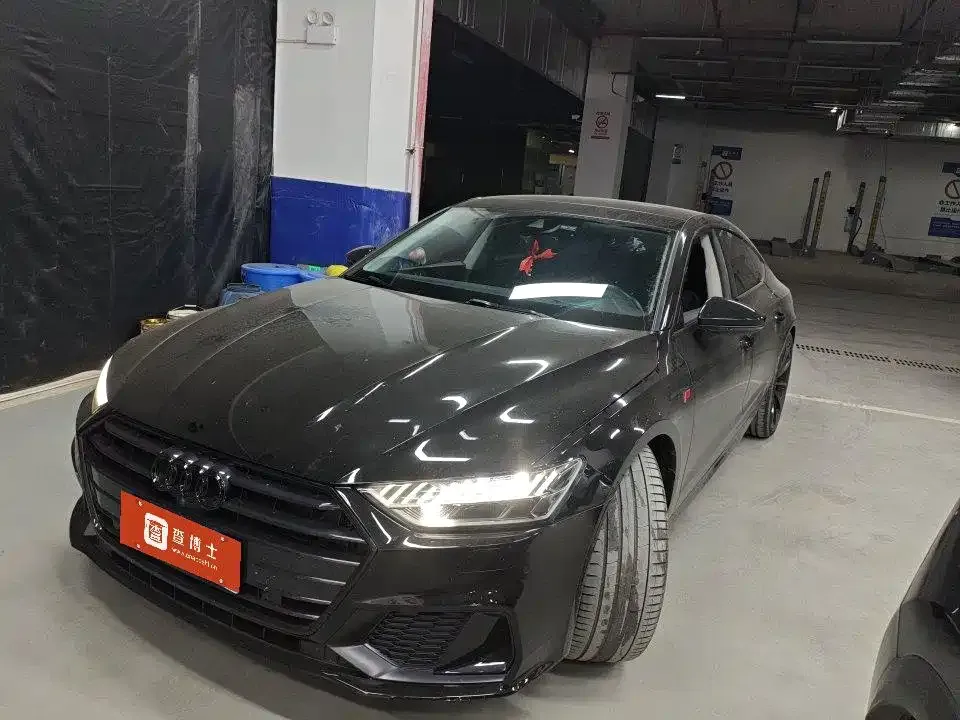 Audi A7 — фото 1