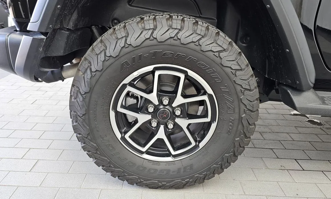 Jeep Wrangler — фото 2