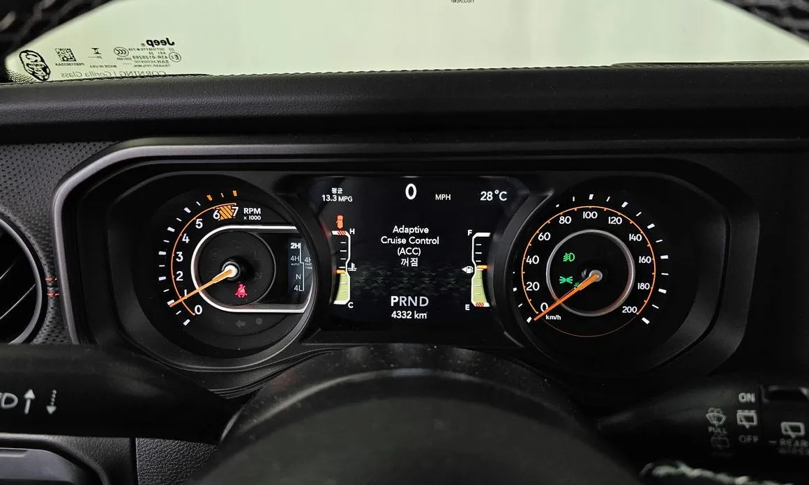 Jeep Wrangler — фото 4