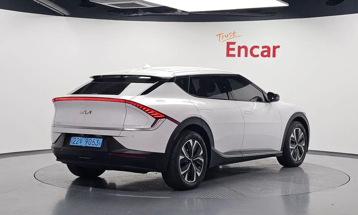 Kia EV6 — фото 6