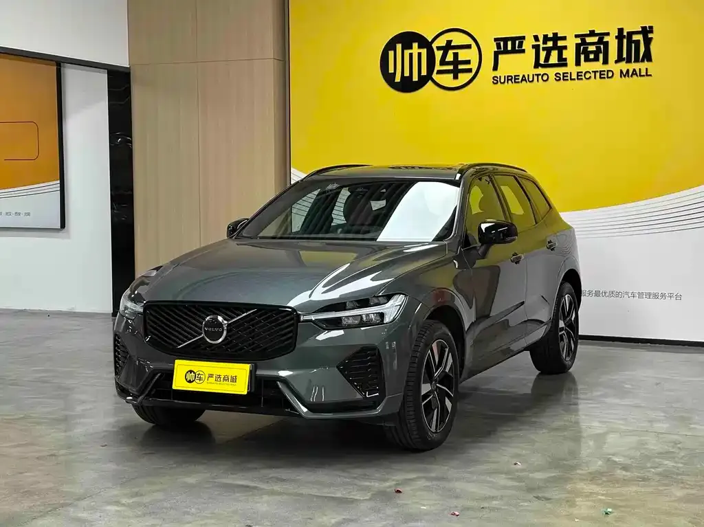 Volvo XC60 — фото 1