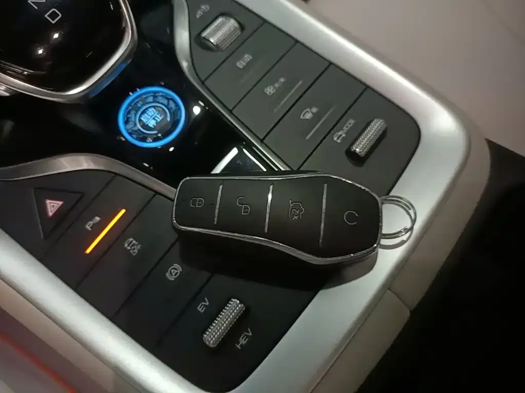 BYD Pro New Energy — фото 3