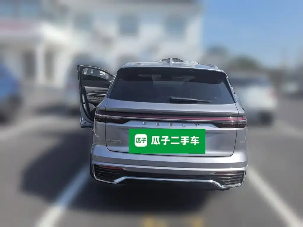 Geely Xingyue L — фото 4