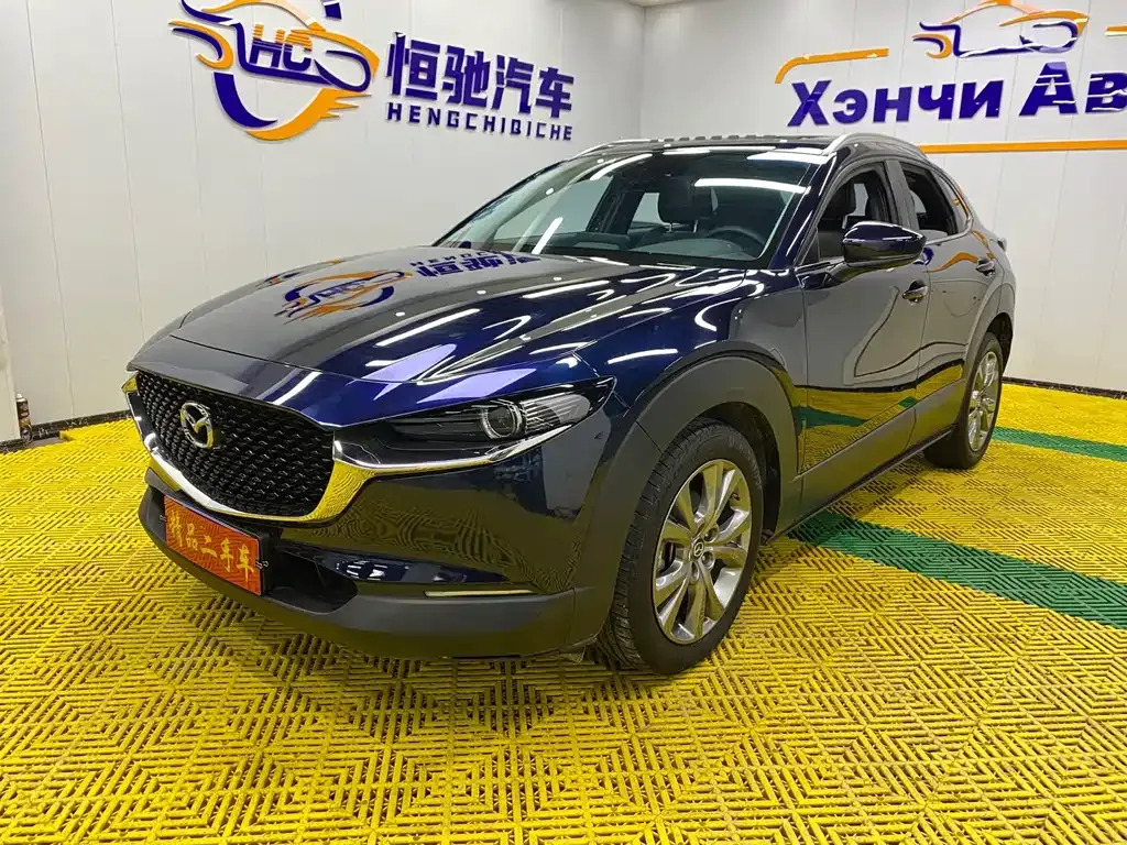 Mazda CX-30 — фото 1
