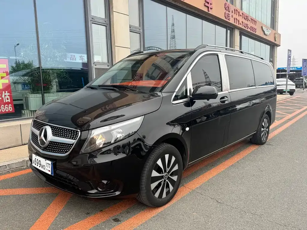 Mercedes-Benz Vito — фото 1