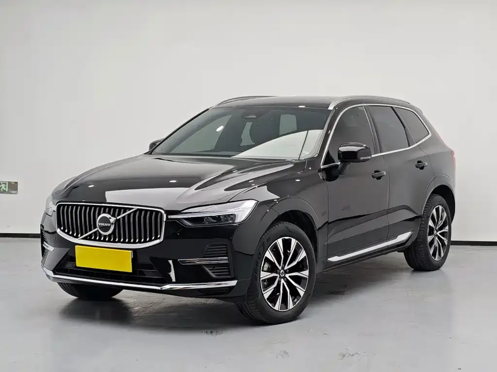 Volvo XC60 — фото 1