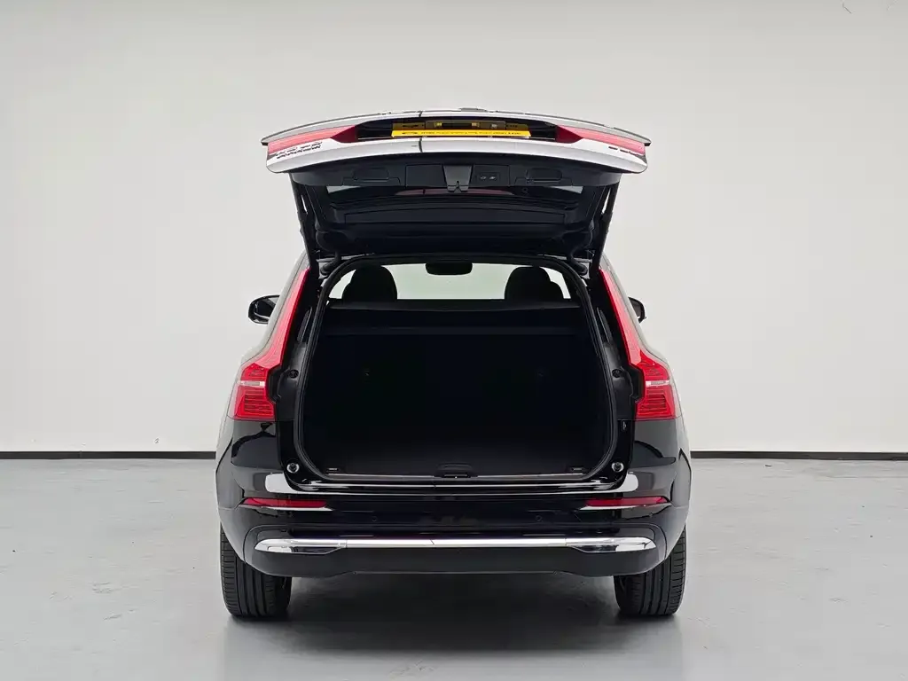 Volvo XC60 — фото 3