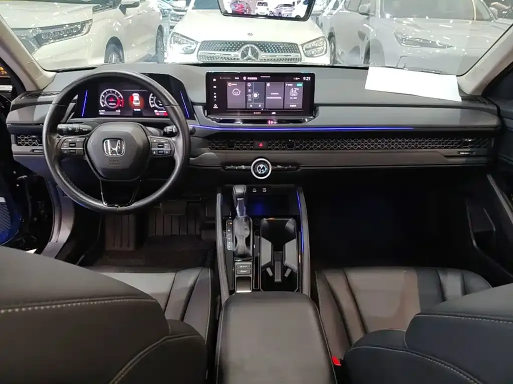 Honda Accord — фото 3
