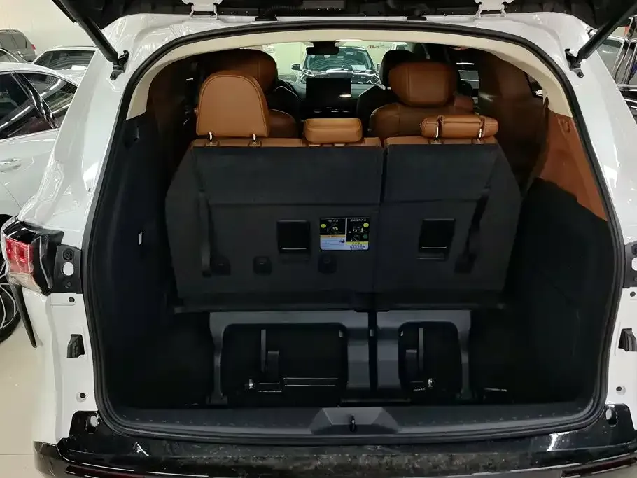 Toyota Sienna — фото 4