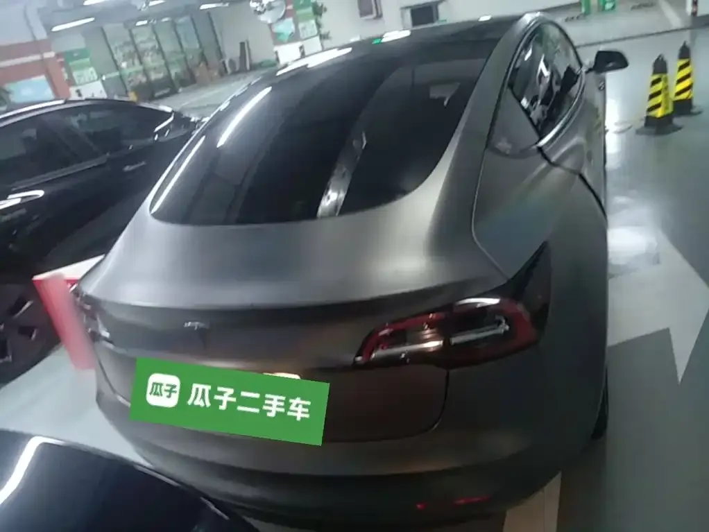 Tesla Model 3 — фото 3