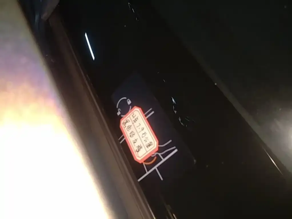 Tesla Model 3 — фото 10