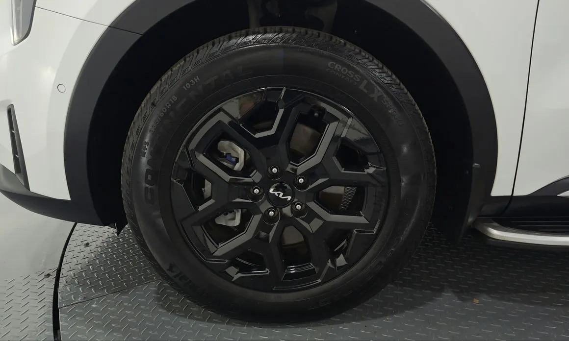 Kia Sorento — фото 9