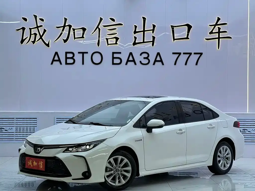 Toyota Corolla — фото 1