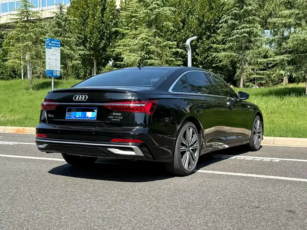 Audi A6L — фото 5