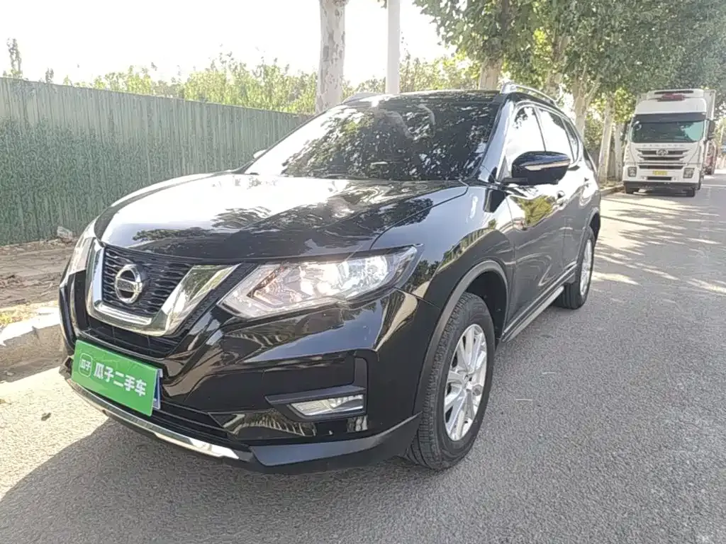 Nissan X-Trail — фото 7