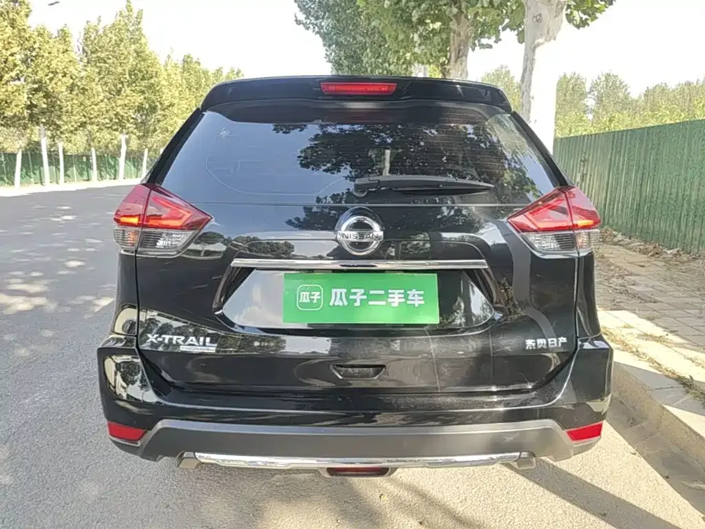 Nissan X-Trail — фото 10