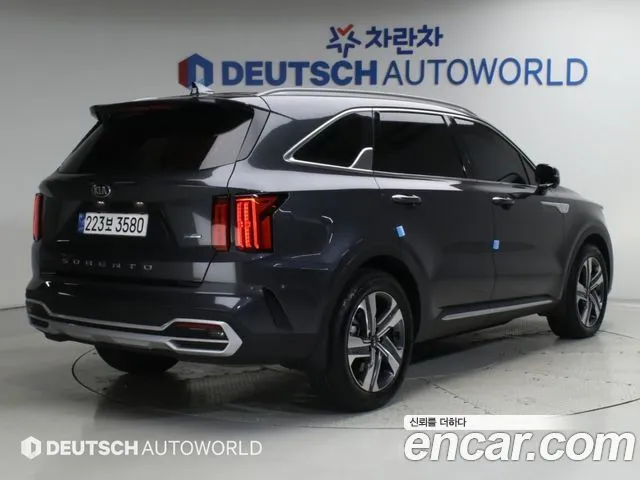 Kia Sorento — фото 9