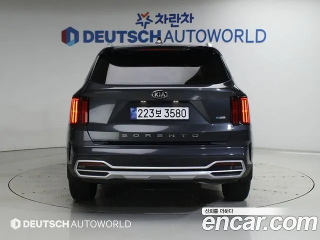 Kia Sorento — фото 6