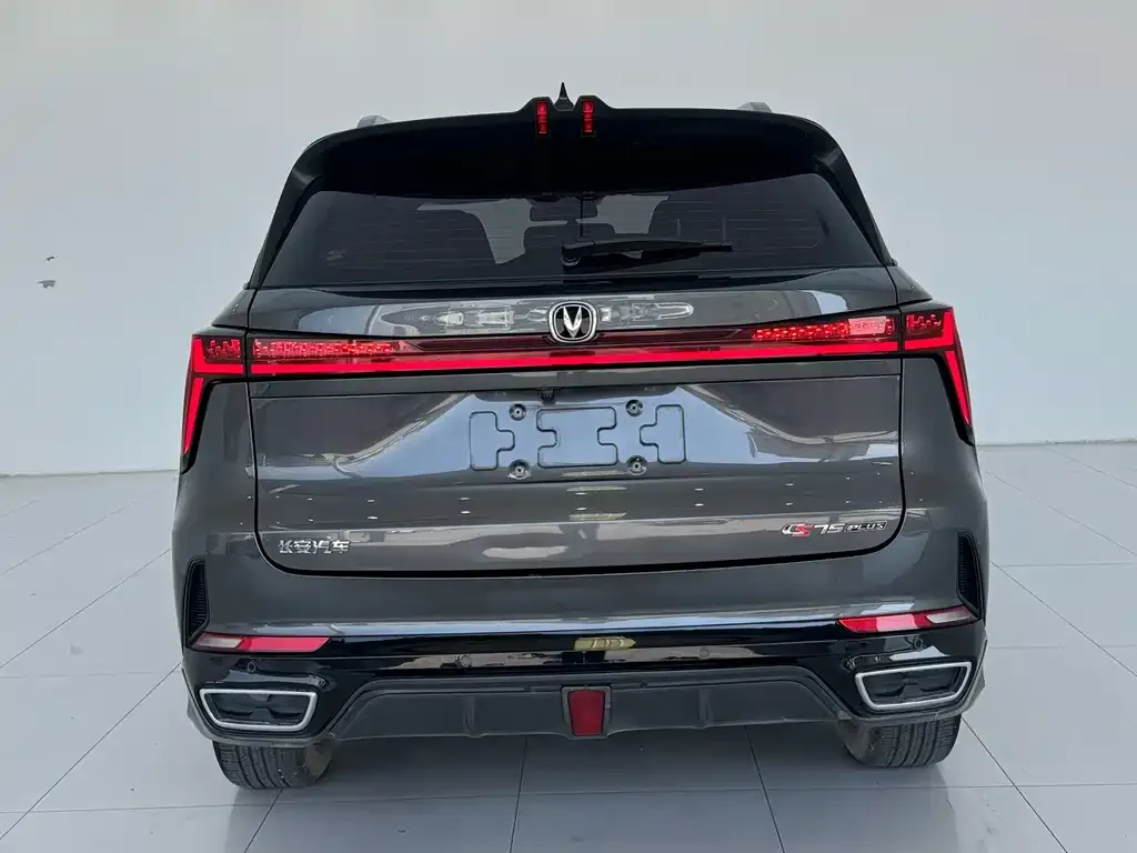 Changan CS75 PLUS — фото 2