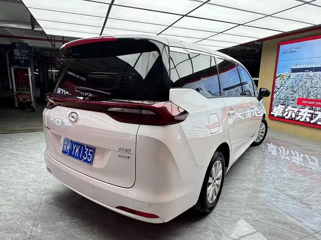 GAC Motor Trumpchi M6 — фото 10