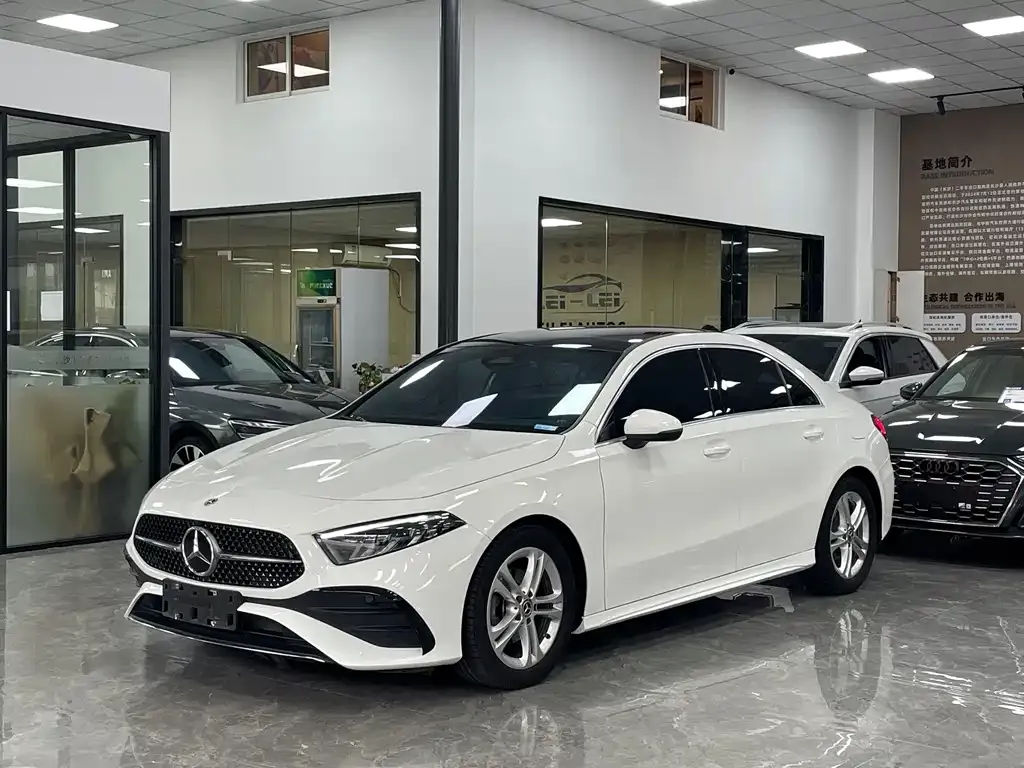 Mercedes-Benz A-Class — фото 1