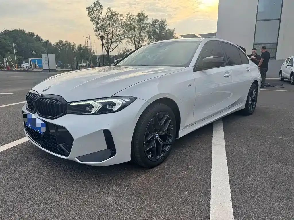 BMW 3 Series — фото 1