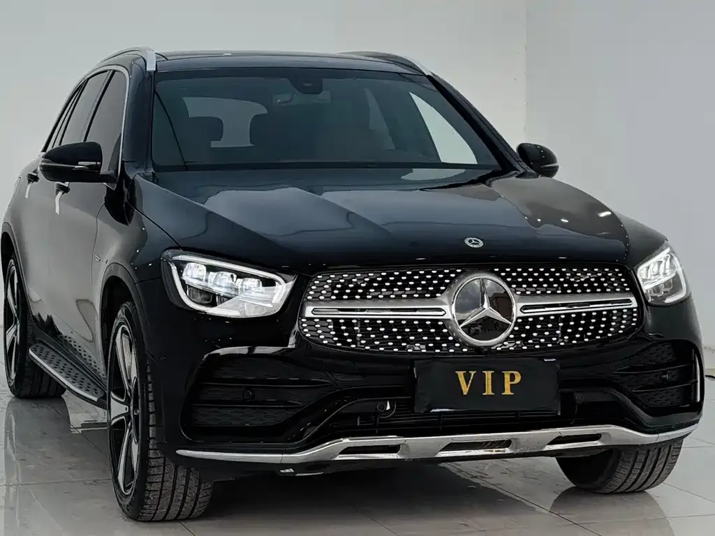 Mercedes-Benz GLC — фото 1