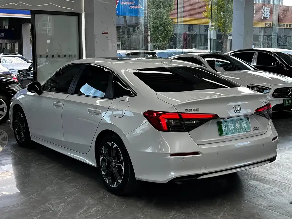 Honda Civic — фото 9