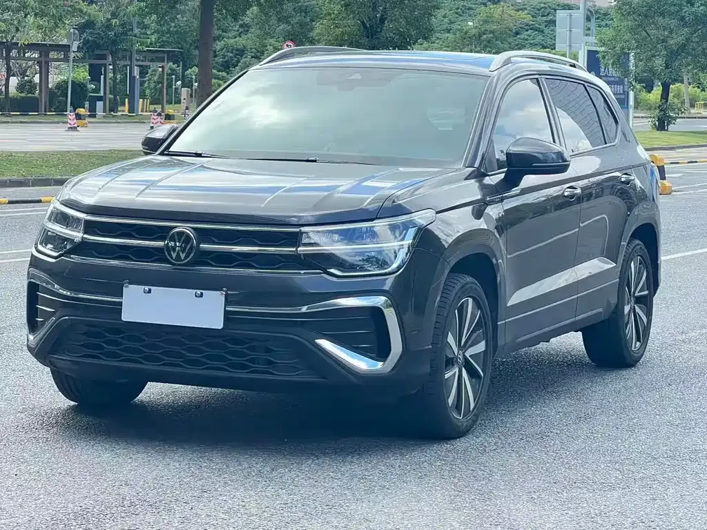 Volkswagen Tharu — фото 1