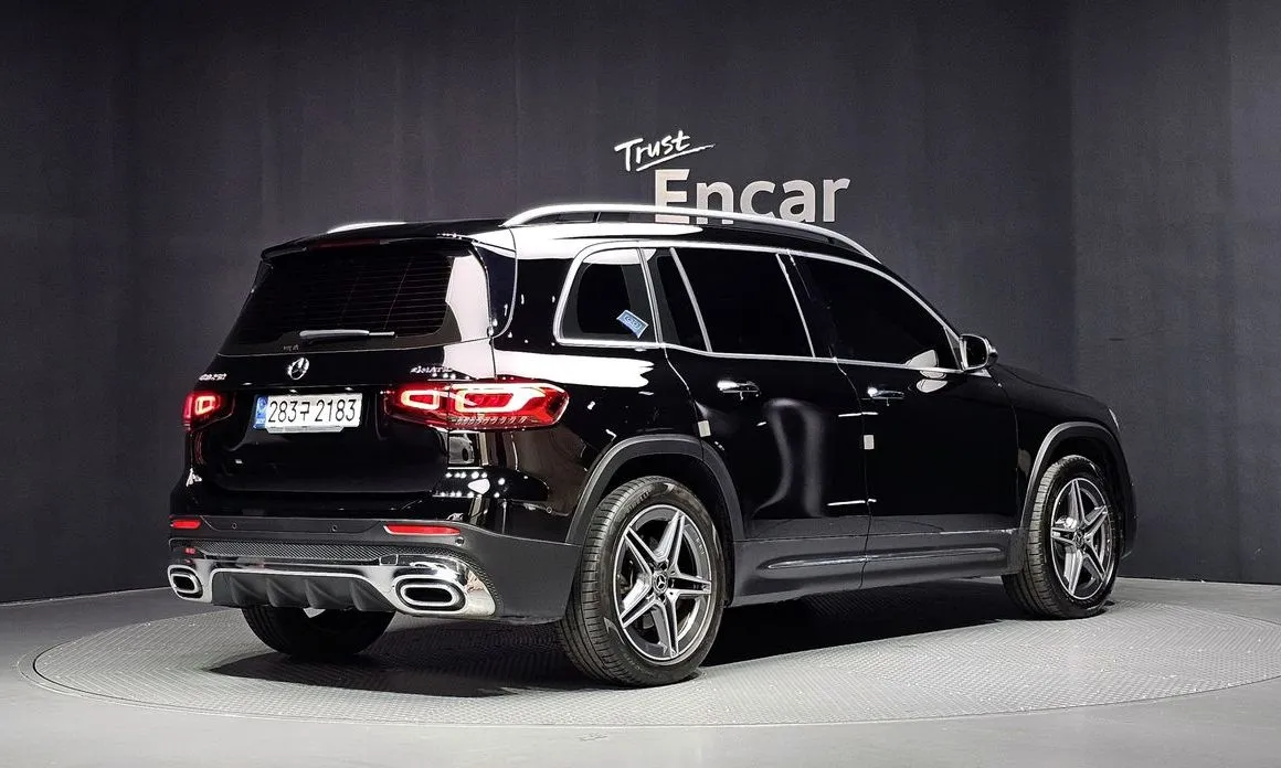 Mercedes-Benz GLB-Class — фото 7