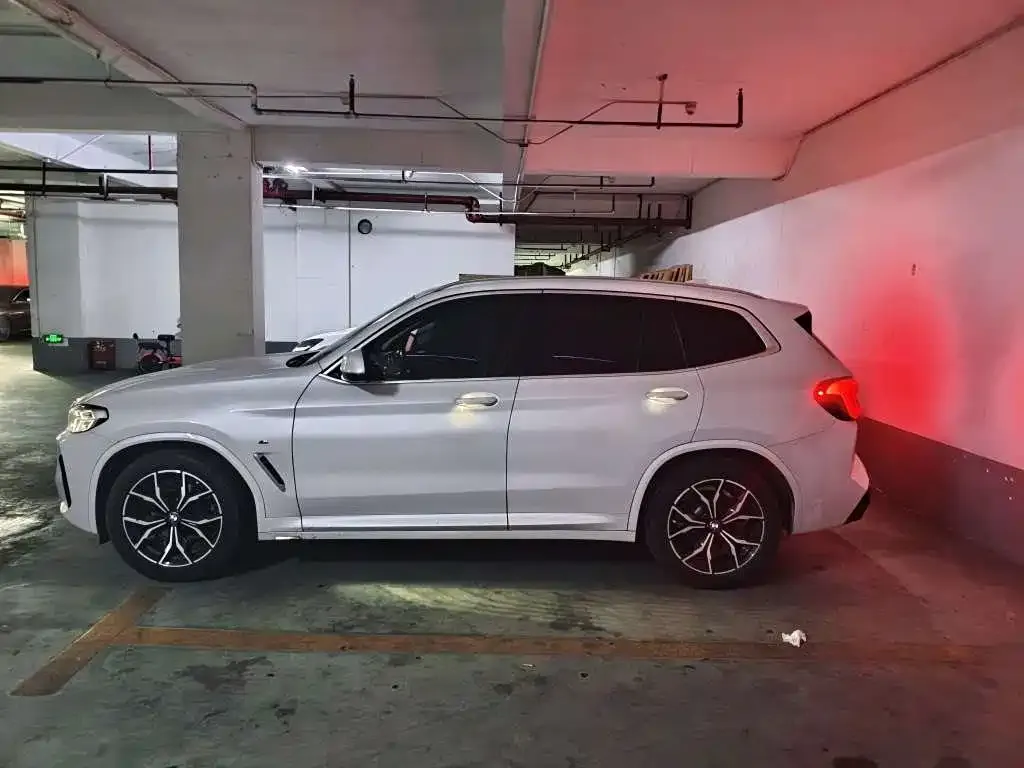 BMW X3 — фото 9