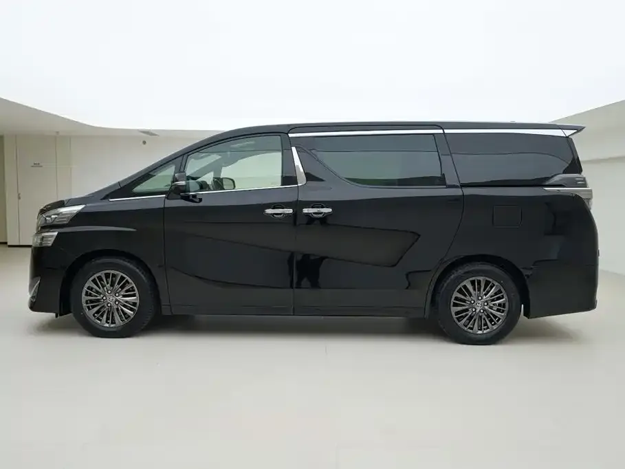 Toyota Vellfire — фото 7