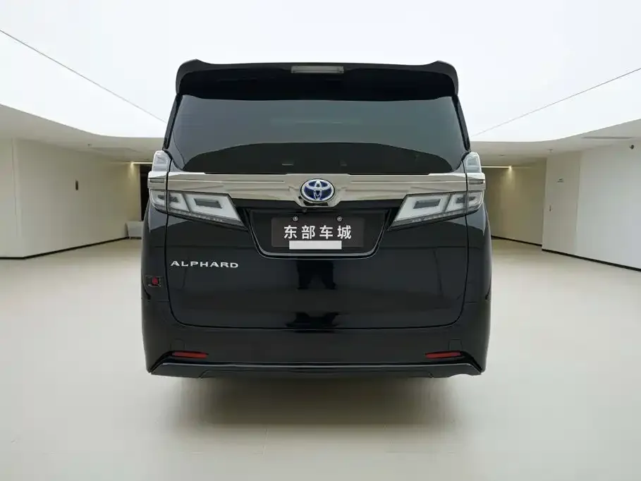 Toyota Vellfire — фото 5