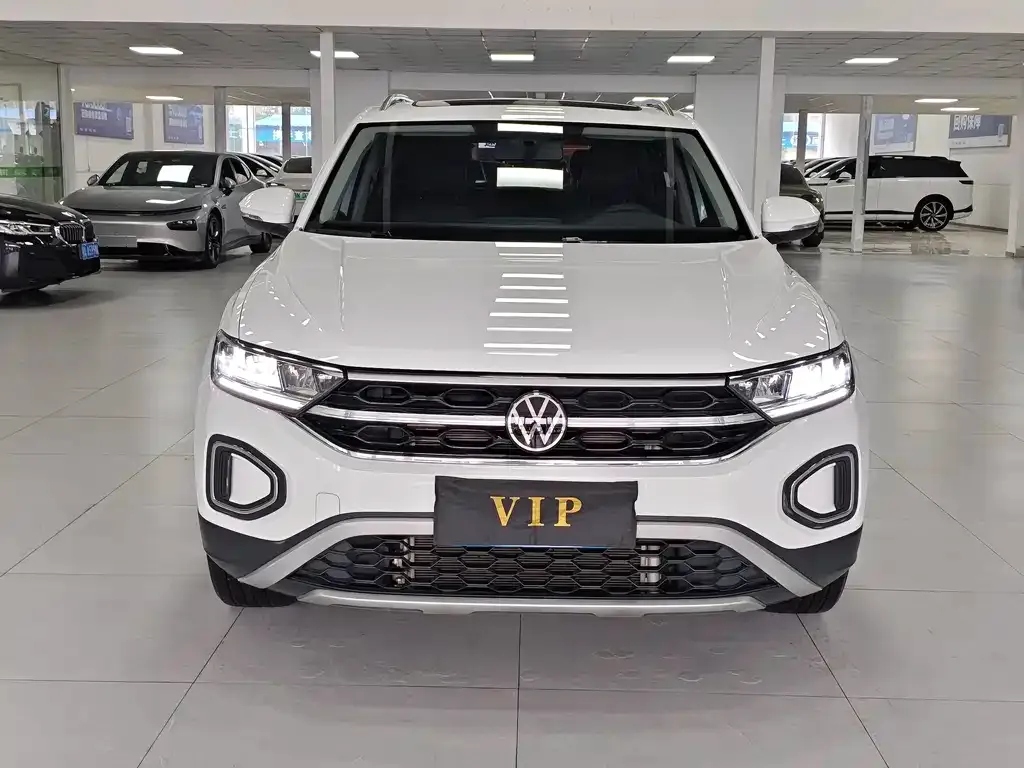 Volkswagen T-Roc — фото 2