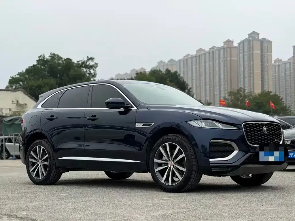 Jaguar F-PACE — фото 6