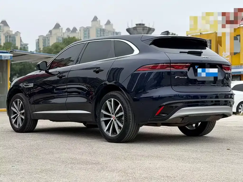 Jaguar F-PACE — фото 3