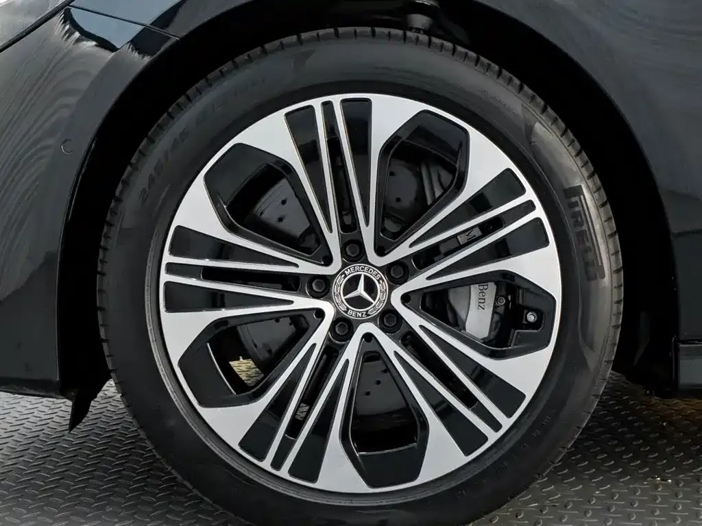 Mercedes-Benz E-Class New Energy — фото 5