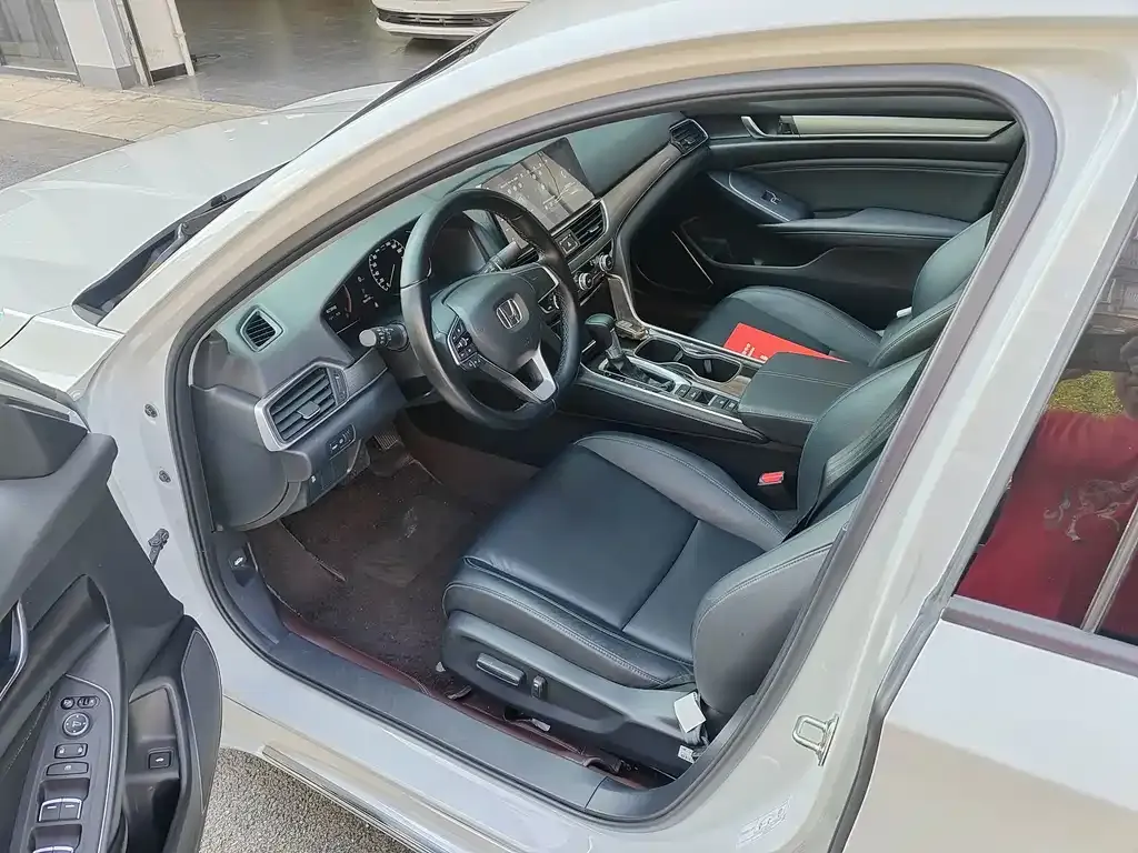 Honda Accord — фото 2