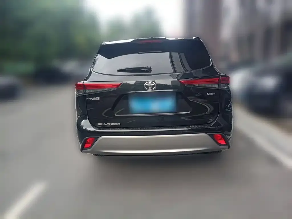 Toyota Highlander — фото 2