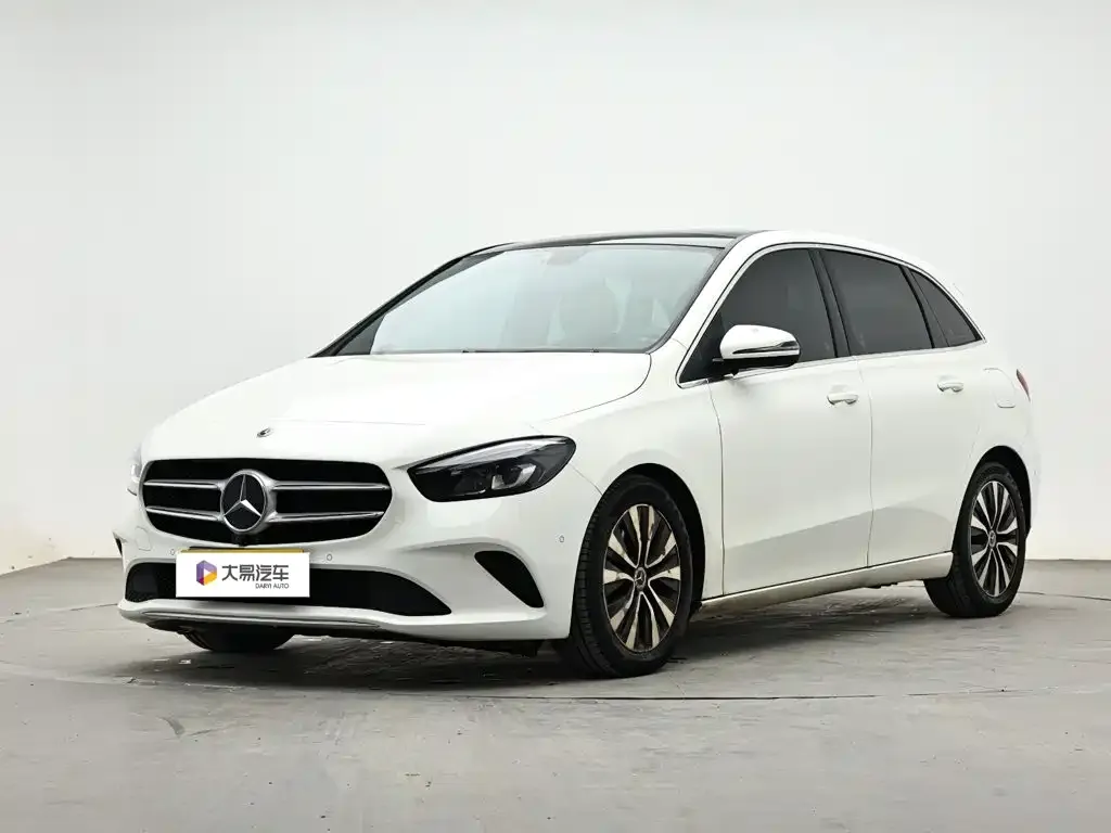 Mercedes-Benz B-Class — фото 1