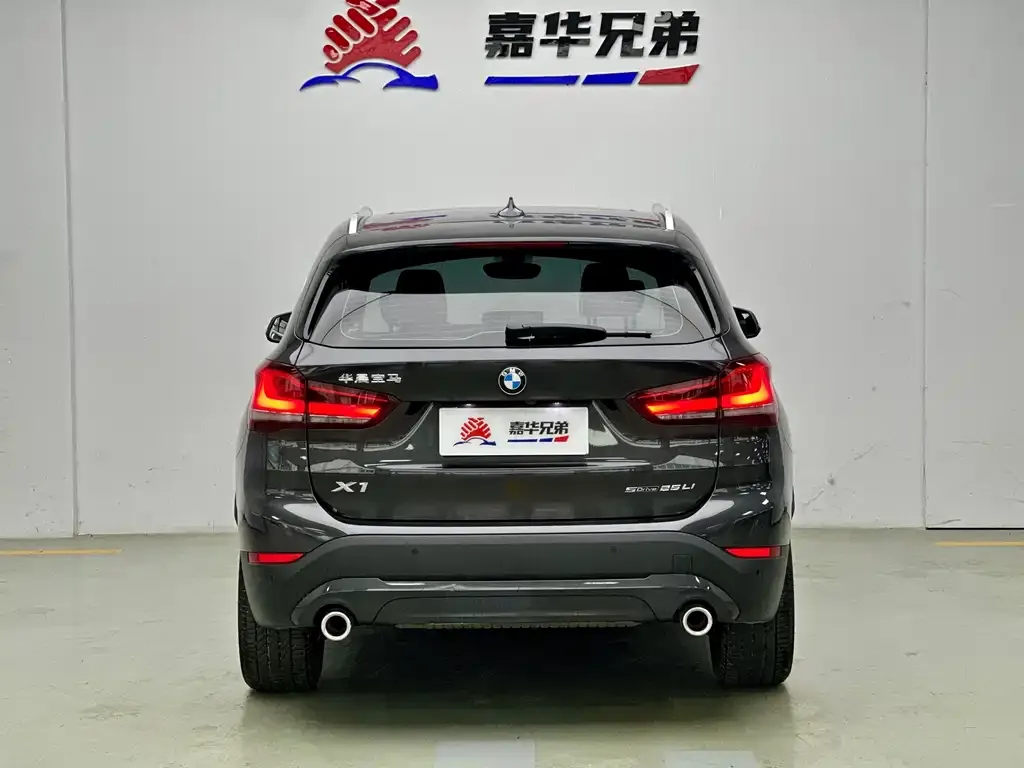 BMW X1 — фото 10