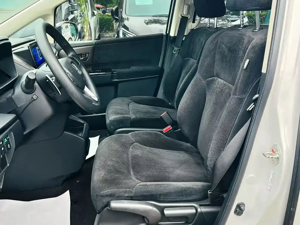 Honda Odyssey — фото 10