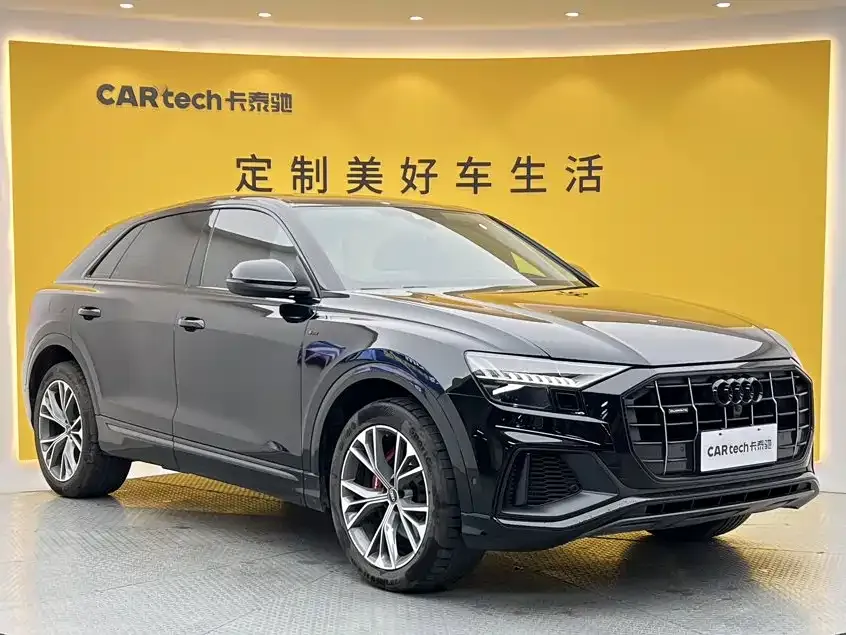 Audi Q8 — фото 7