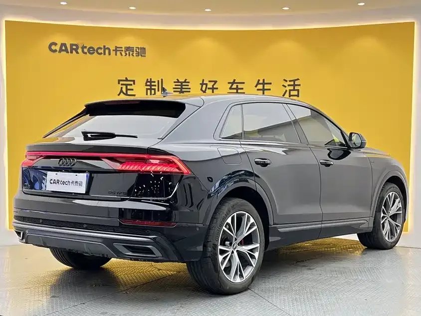 Audi Q8 — фото 2