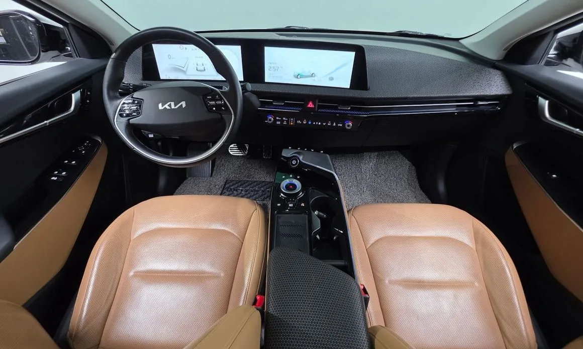 Kia EV6 — фото 9